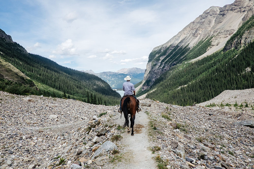 lake-louise-00028